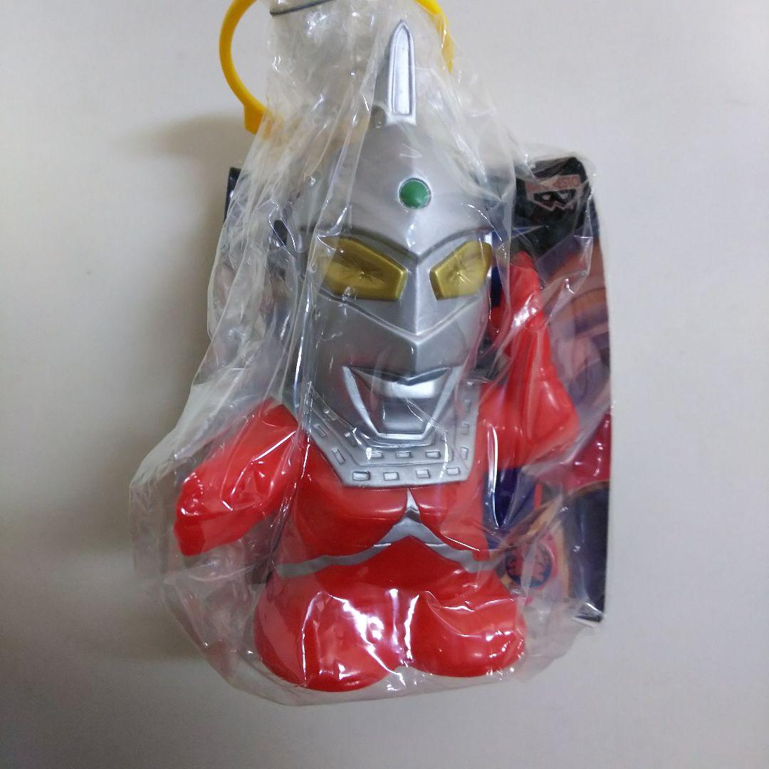 「ウルトラマン」ソフビ貯金箱コレクション８個セット（非売品・新品・１９９９年）