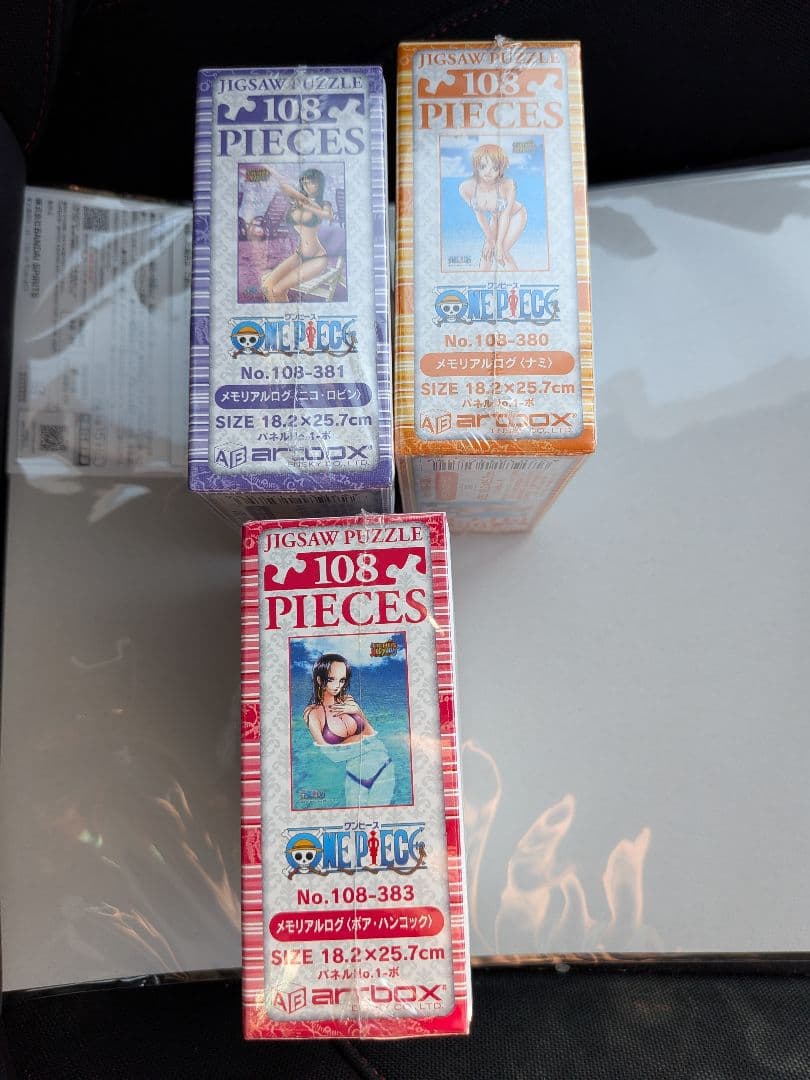 ワンピース　メモリアルログ　ジグソーパズル3種セット（ナミ、ロビン、ハンコック）