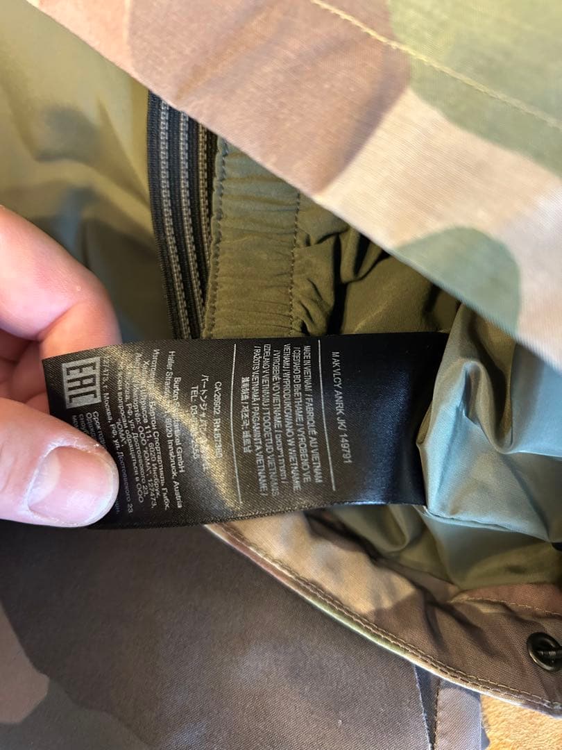 burton ak ジャケットM パンツL