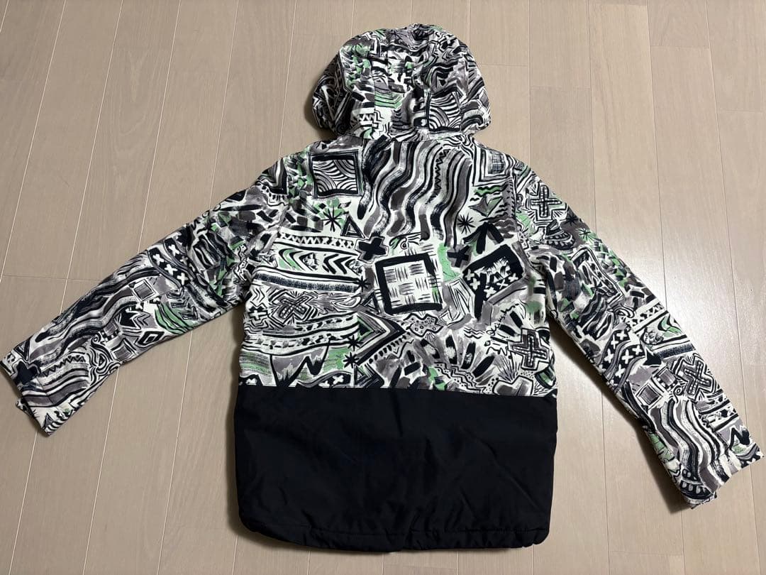 【QUIKSILVER】子ども用スノーウェア１３０サイズ