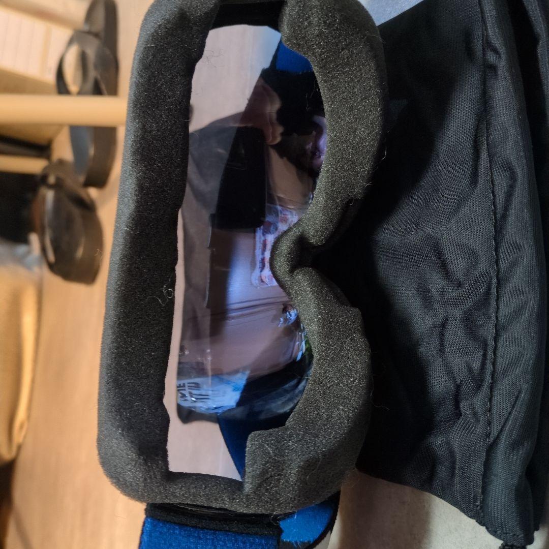 スキー　スノボー　ウェア一式 ゴーグル付き　ゴーグル1個はおまけです。