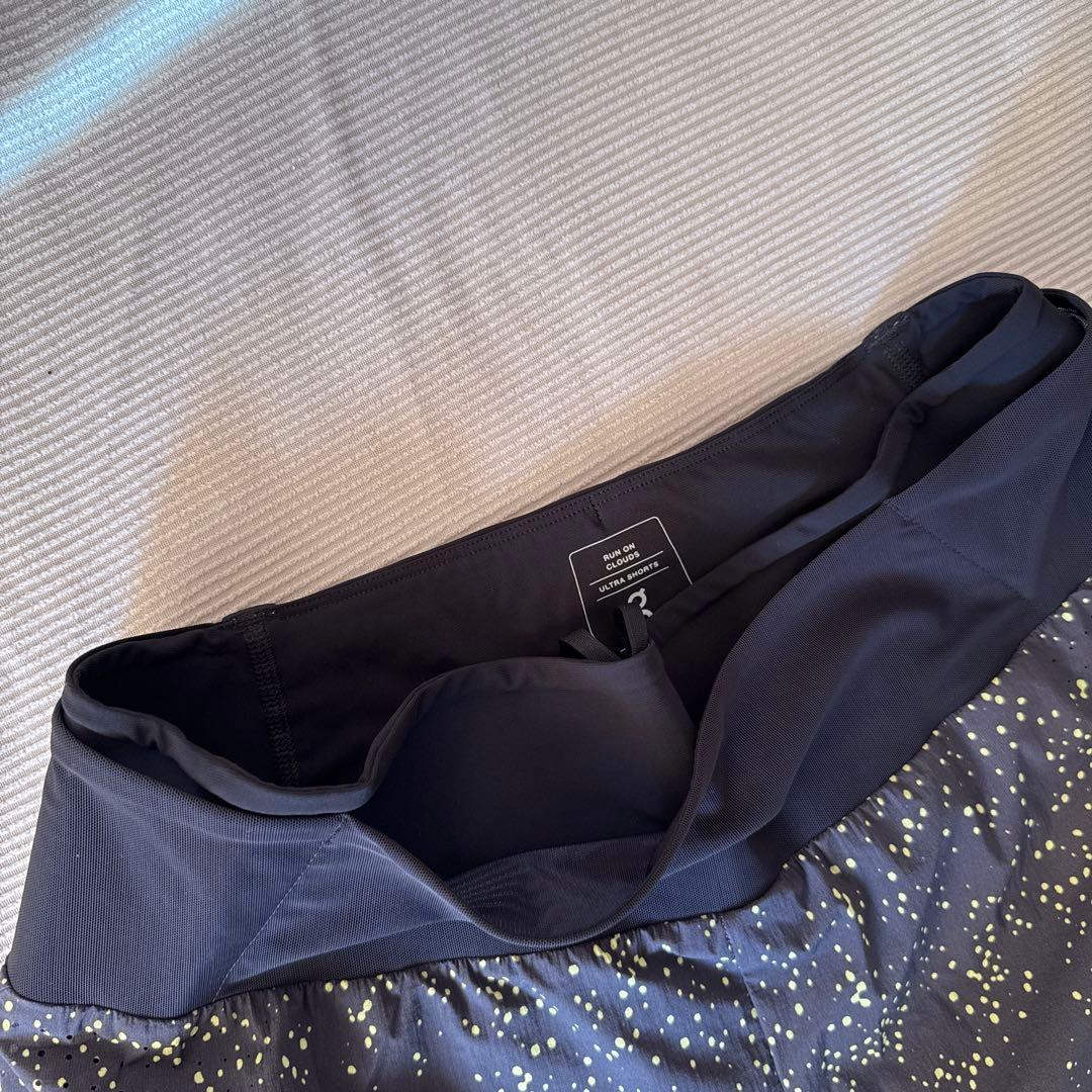 【美品】on 360度ウエストポケット　ウルトラショーツ　ランニング