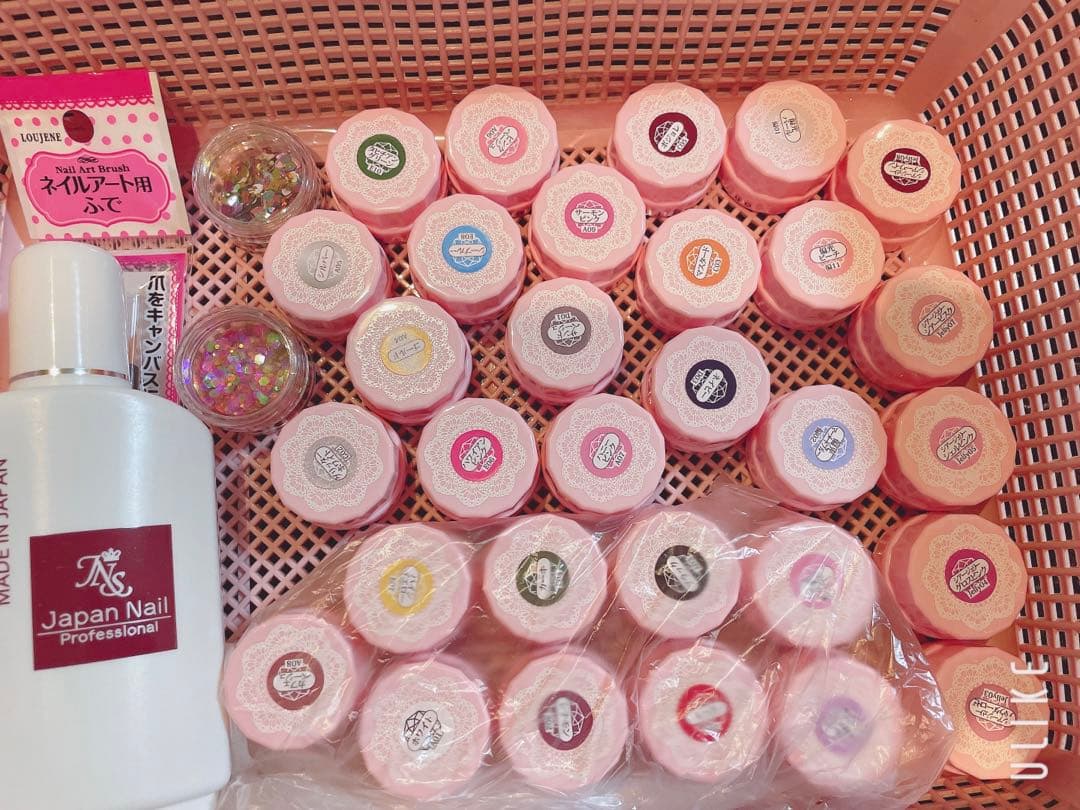 ジェルネイルキット　日焼けしない LEDライト 弱爪 傷爪でもＯＫ