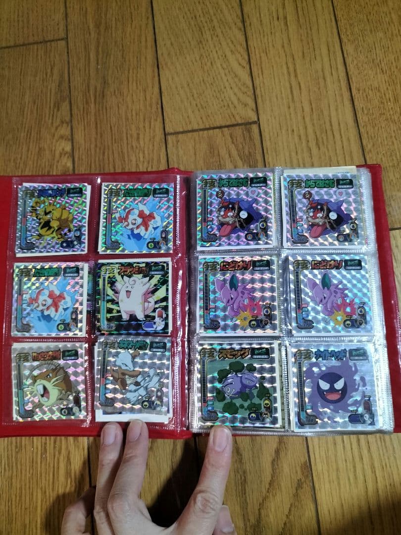 ポケモンシール　ポケットアルバム ポケモンデザイン