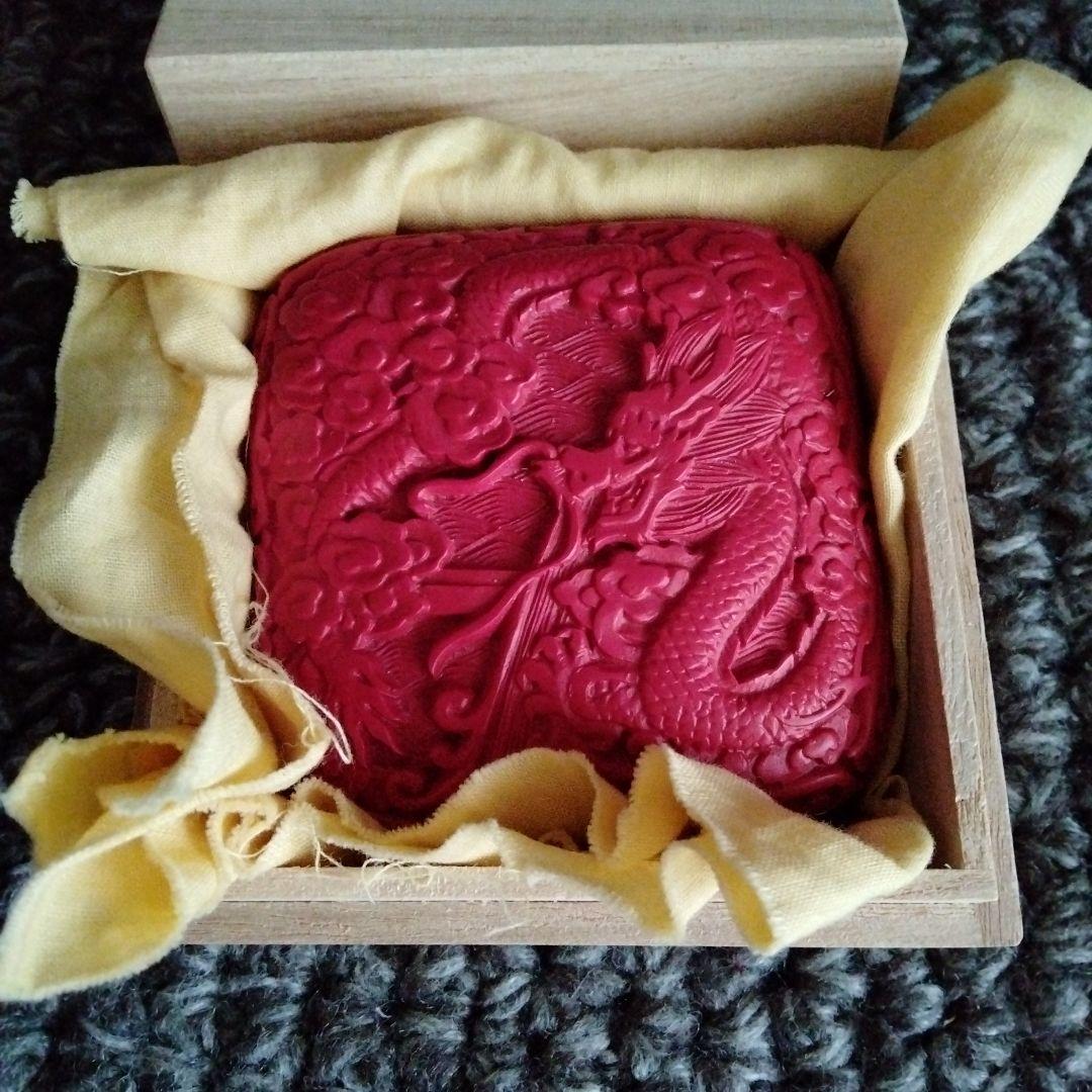 旧蔵した中国骨董古い唐物【龍雲】彫漆堆朱大きめ茶道御香合、書道印合　細工精密彫刻