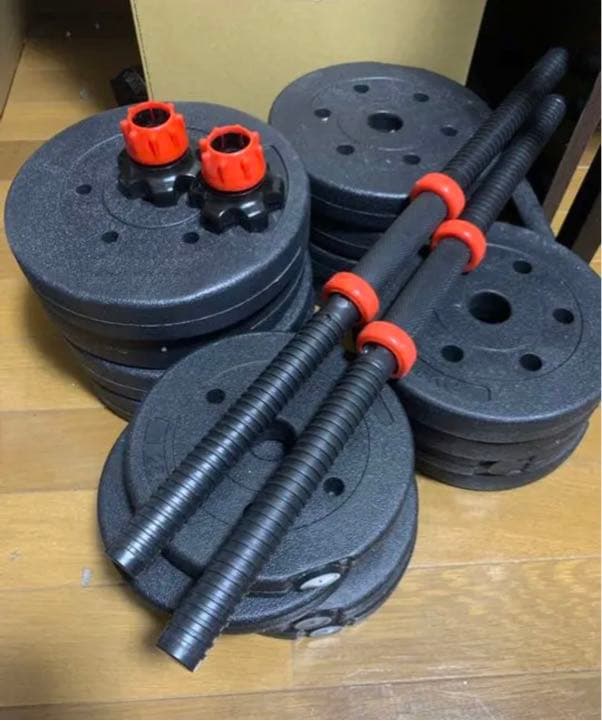 ダンベル 合計 （約）30キロくらい