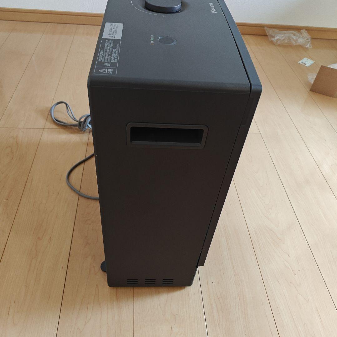 DAIKIN 電気ヒーター 引越出品