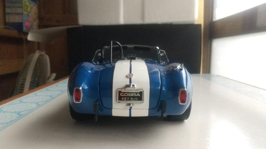 ミニカー 1/18 SHELBY COBRA 427 S/C (Blue)