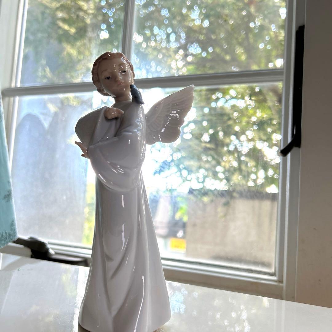 NAO陶器製 フィギュア　スペイン製　天使の像 約20cm