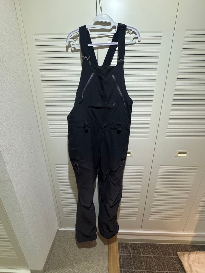 Volcom スノーボード　goretexビブ　女性Mサイズ