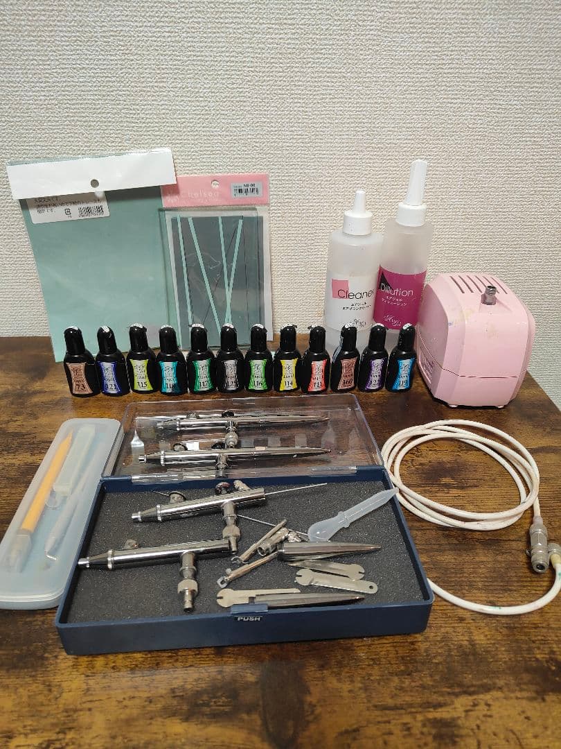 ジャンク品エアジェル エアブラシ エアガン 4本＋コンプレッサー＆おまけ多数