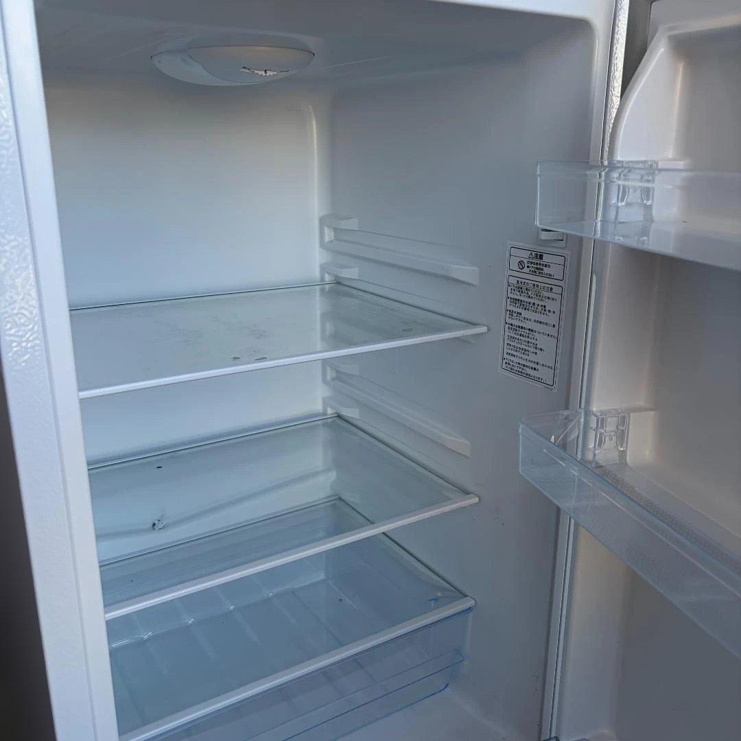 美品　異臭なし　Hisense 冷蔵庫　HR-D1701W 2ドア　2024年