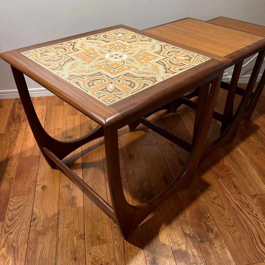 引取限定　G-Planのタイルトップネストテーブル