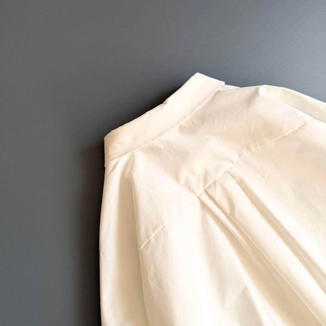 【マチャット】タックプリーツクロップドシャツ 長袖 ホワイト 比翼 クロップド丈