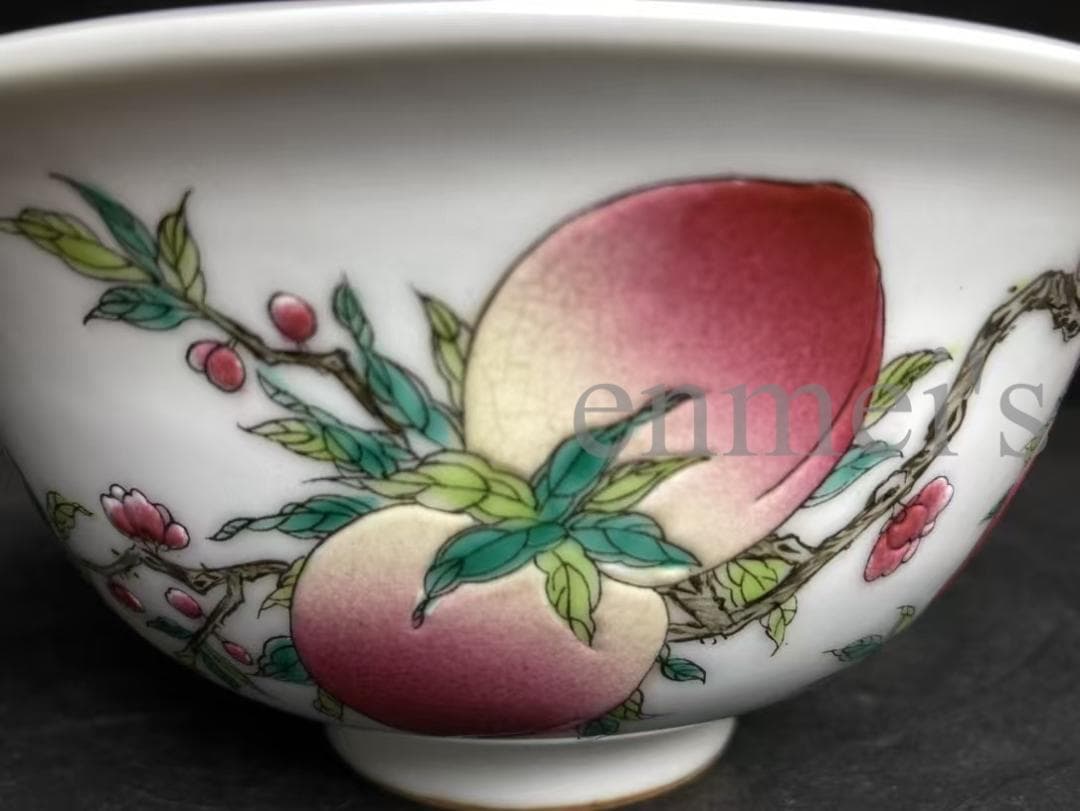 中国古美術・粉彩桃の花蓋碗・広口の茶碗・純手描き・茶道具・陶磁器・文房具・置物