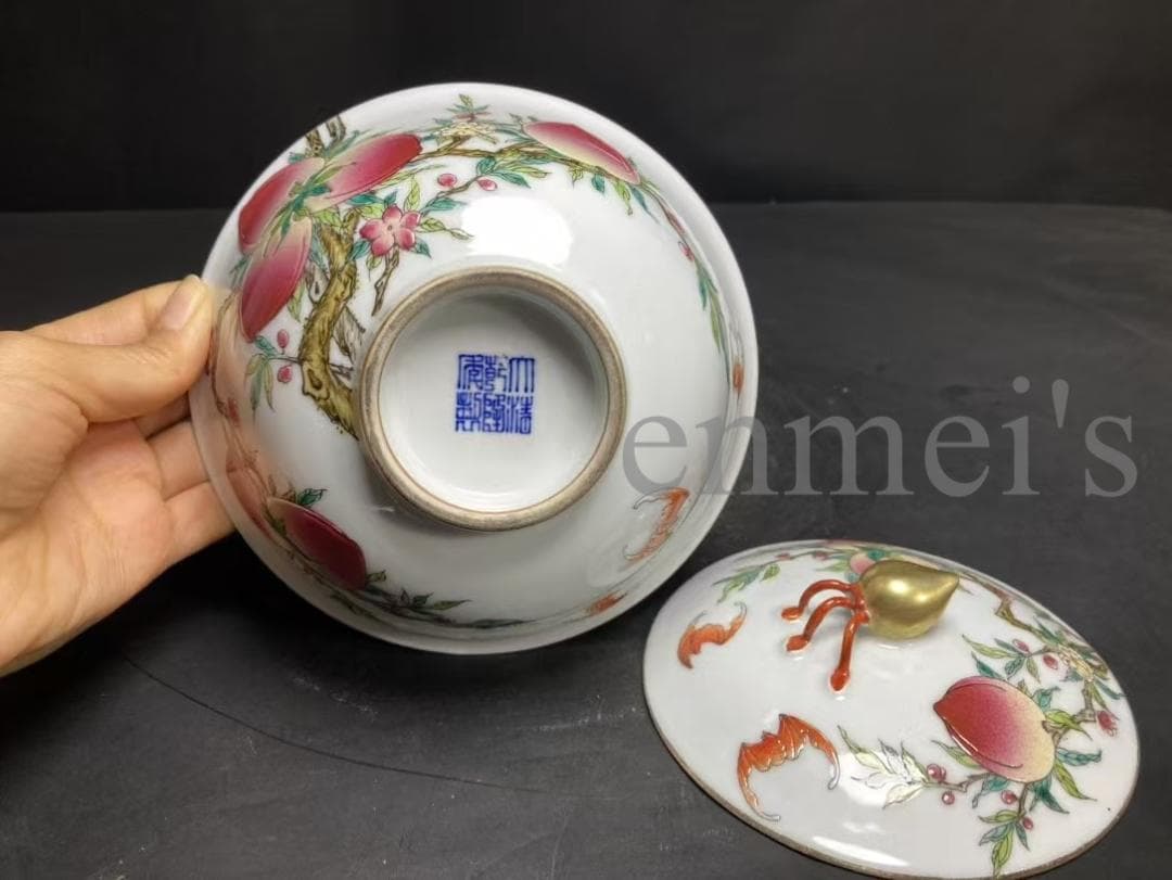 中国古美術・粉彩桃の花蓋碗・広口の茶碗・純手描き・茶道具・陶磁器・文房具・置物