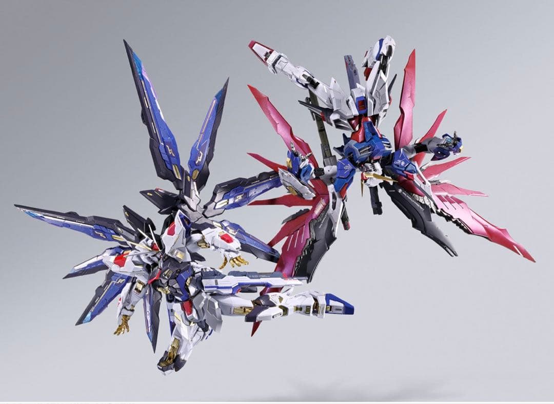 メタルビルドストライクフリーダムガンダム　デスティニーガンダム　光の翼セット