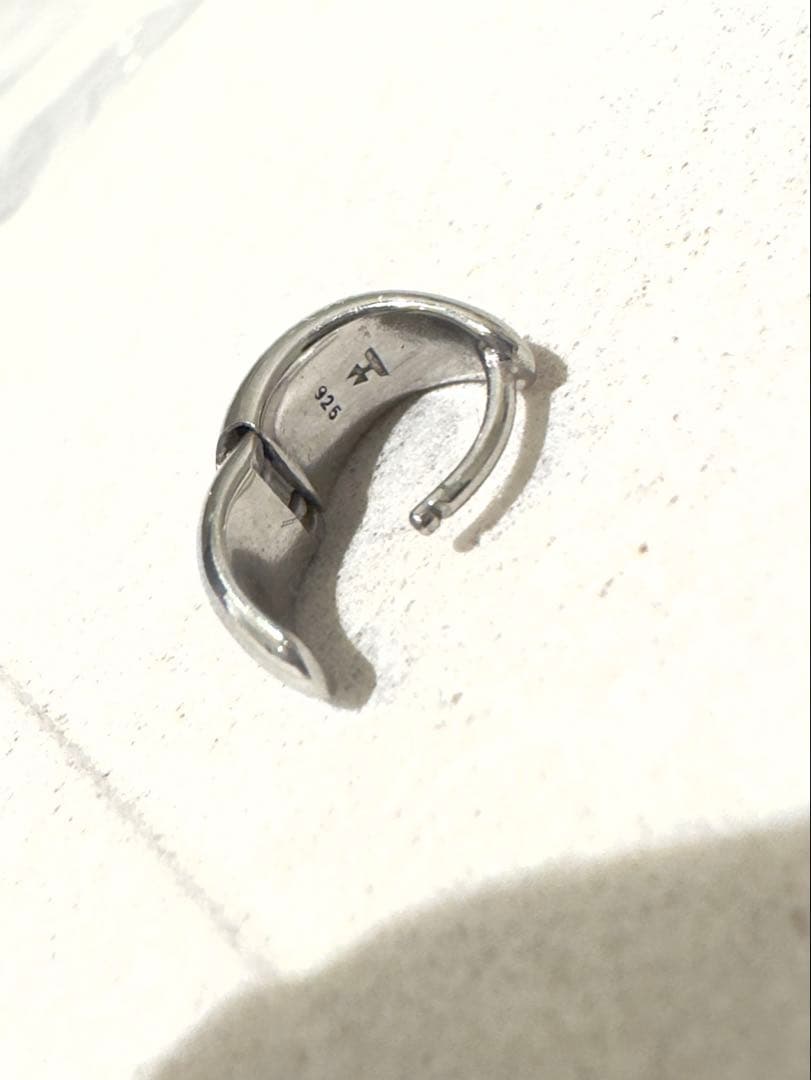 トムウッド【ice Huggies ピアス】