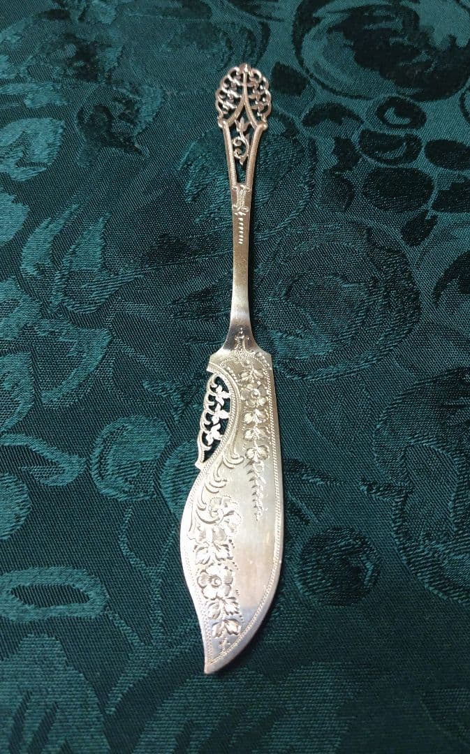 透かし細工　純銀　バターナイフ