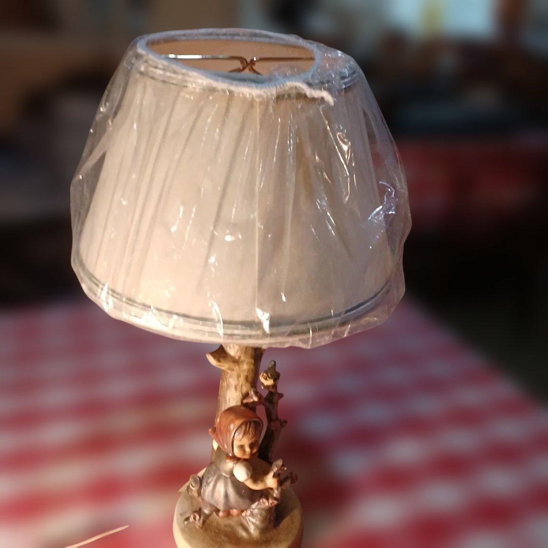 W. Goebel 陶器製ランプ 少女デザインapple tree girl