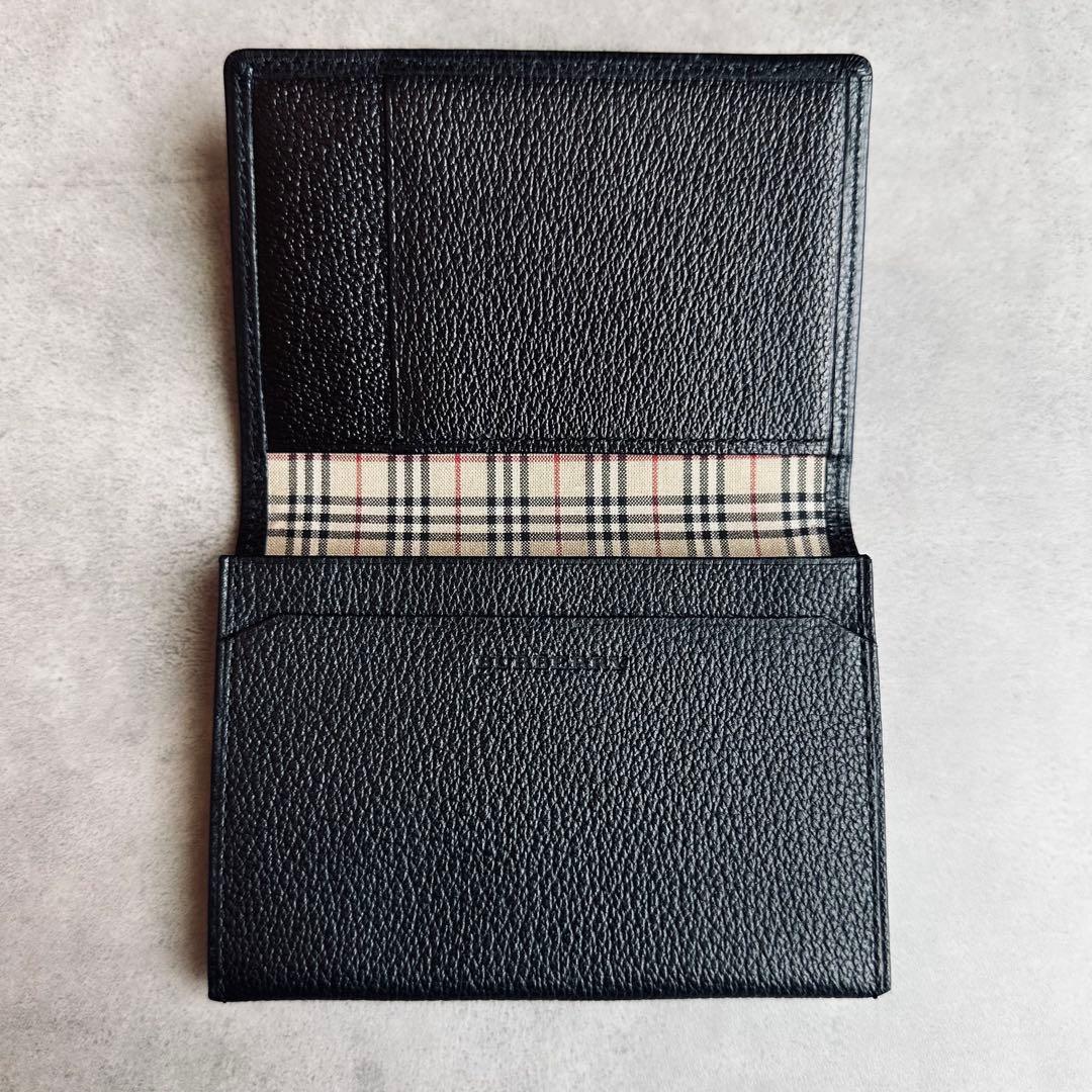 BURBERRY ノバチェック エンボスロゴ シボ革 レザー名刺入れ