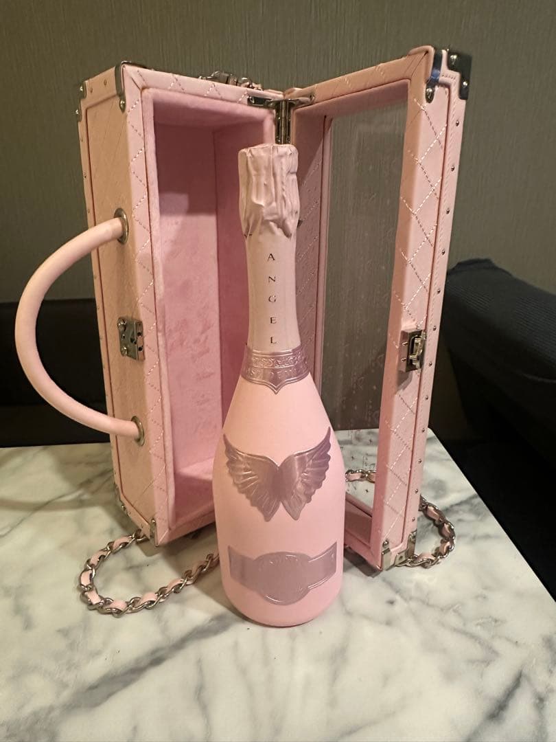 値下げしました！箱付きエンジェルピンクシャンパン