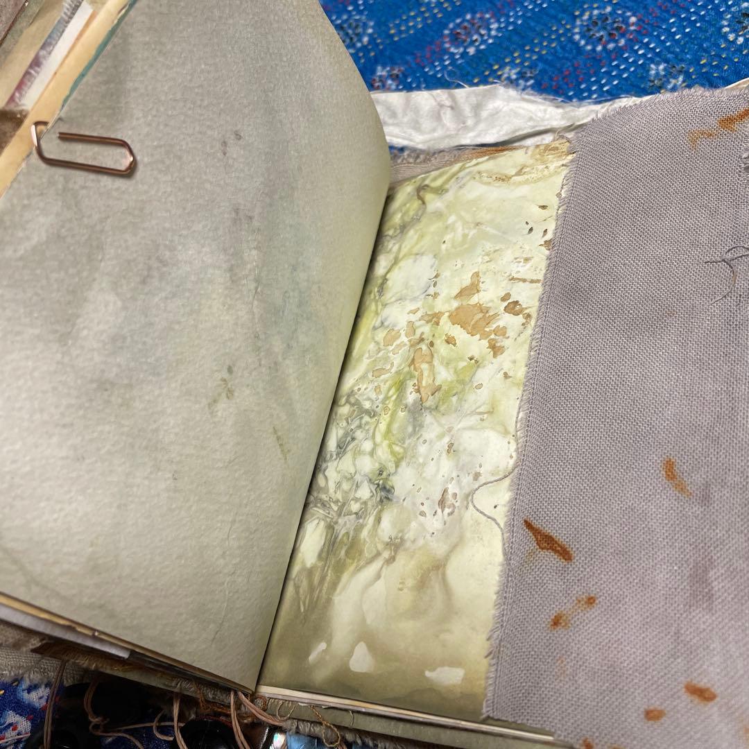 庭の本棚　 「襤褸の本12〜路地裏の本〜」 アートブック　ジャンクジャーナル