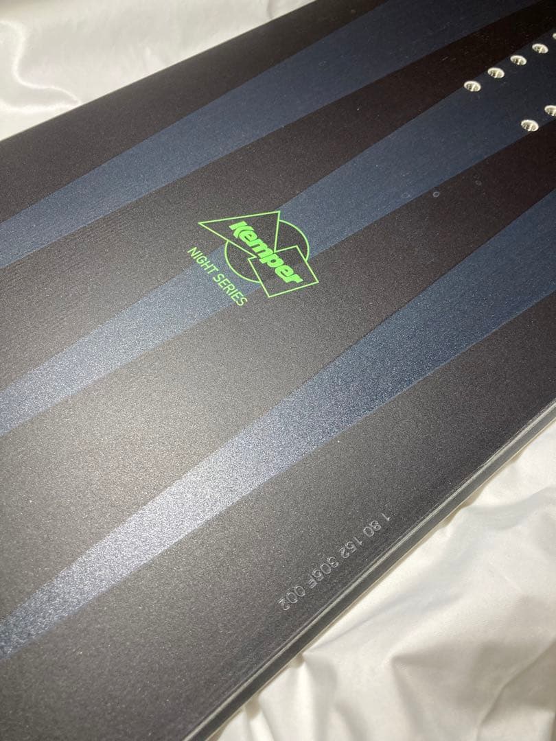 【新品未使用レア品】KEMPER ケンパースノーボードNIGHT APEX152