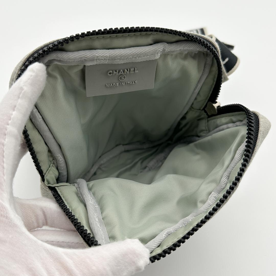 【極美品】CHANEL シャネル　スポーツライン　ウエストバッグ　キルティング