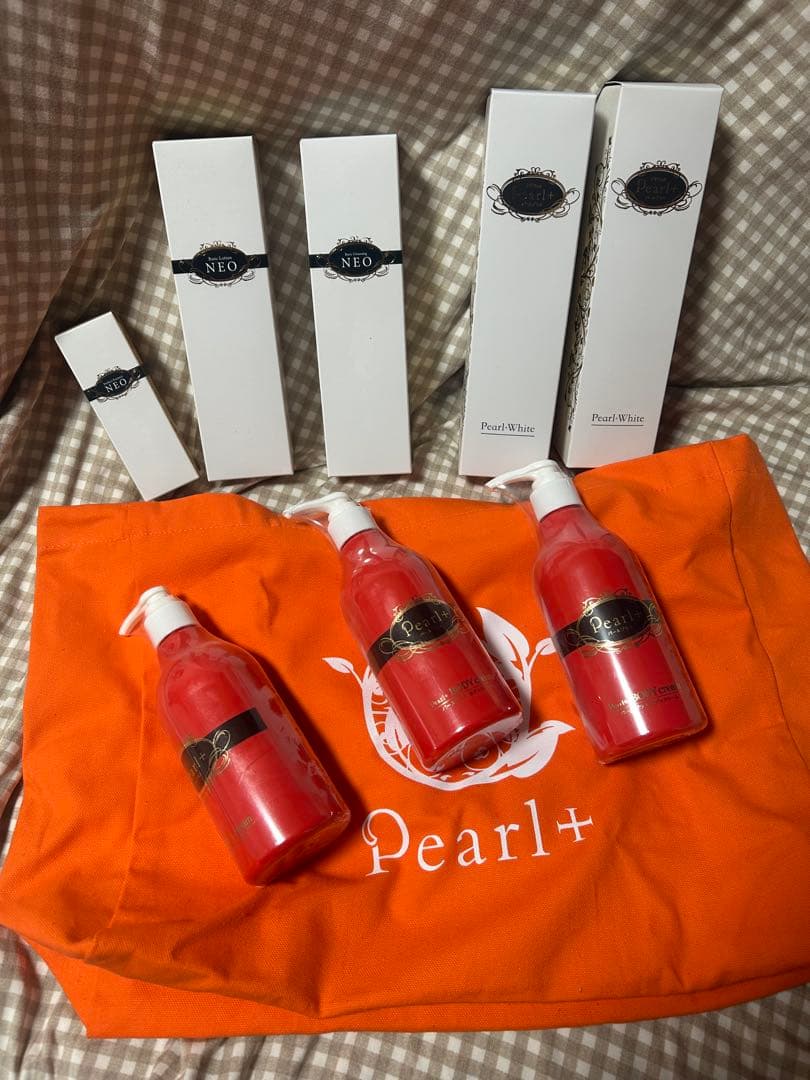 パールプラスホワイト　パック　クレンジング　ローション　ボディクリーム　美容液