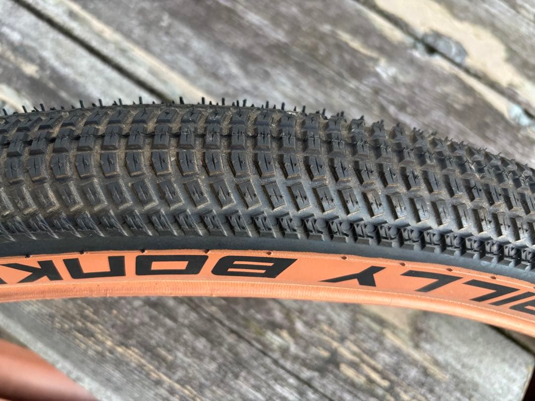 パーツ SCHWALBE Billy Bonkers 26x2.10(54-559)