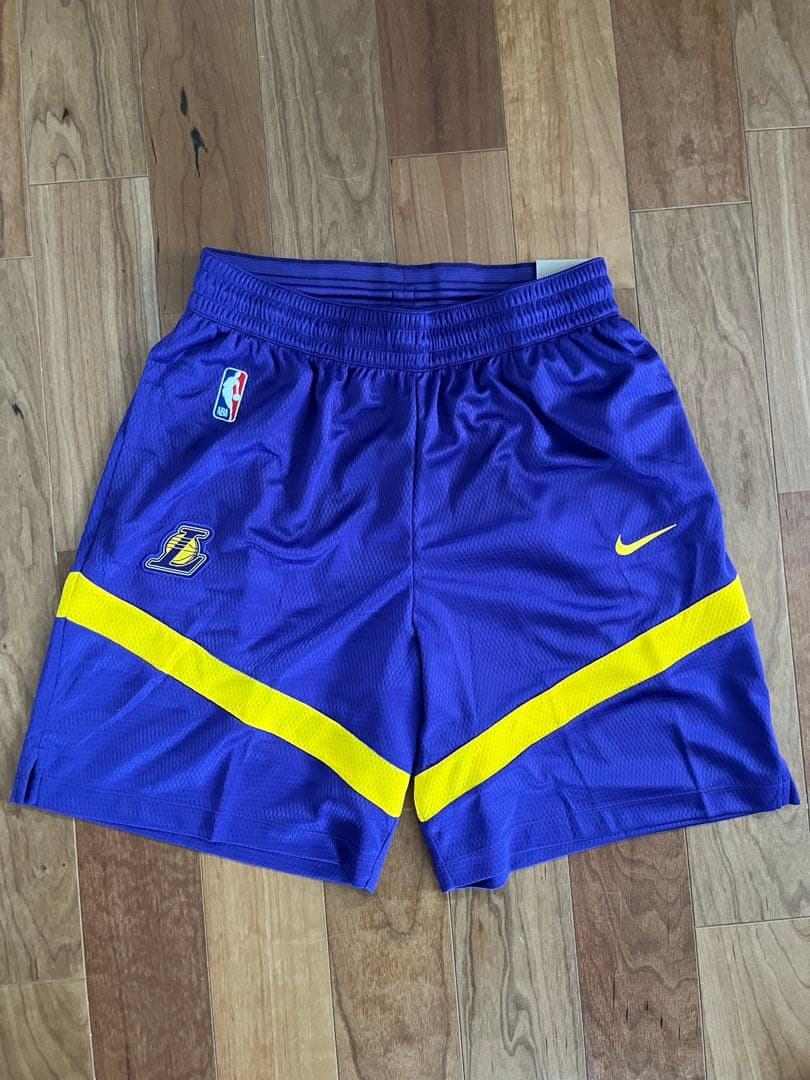 Nike Lakers 23 ユニフォーム