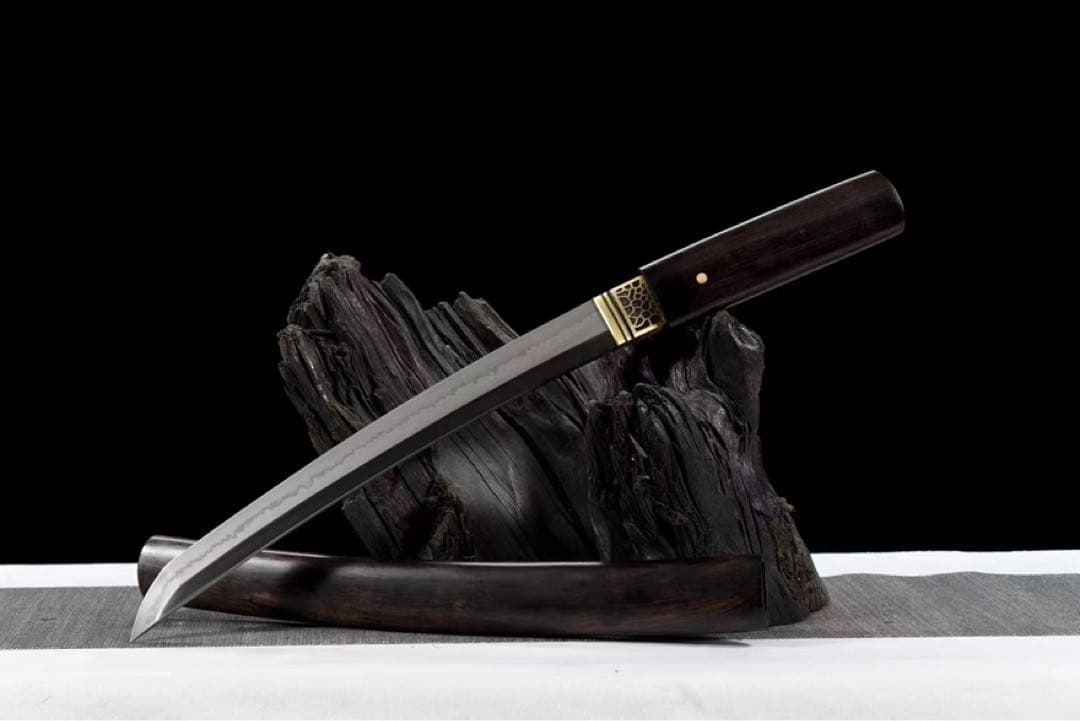 檀木居合刀 刀装具 日本刀 模造刀 武具 舞踊刀 鎧通し 短刀 互目丁子焼き