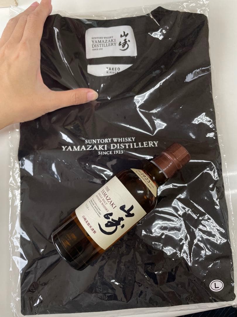 サントリー山崎ウイスキー180ml 山崎蒸溜所限定ＴシャツＬ