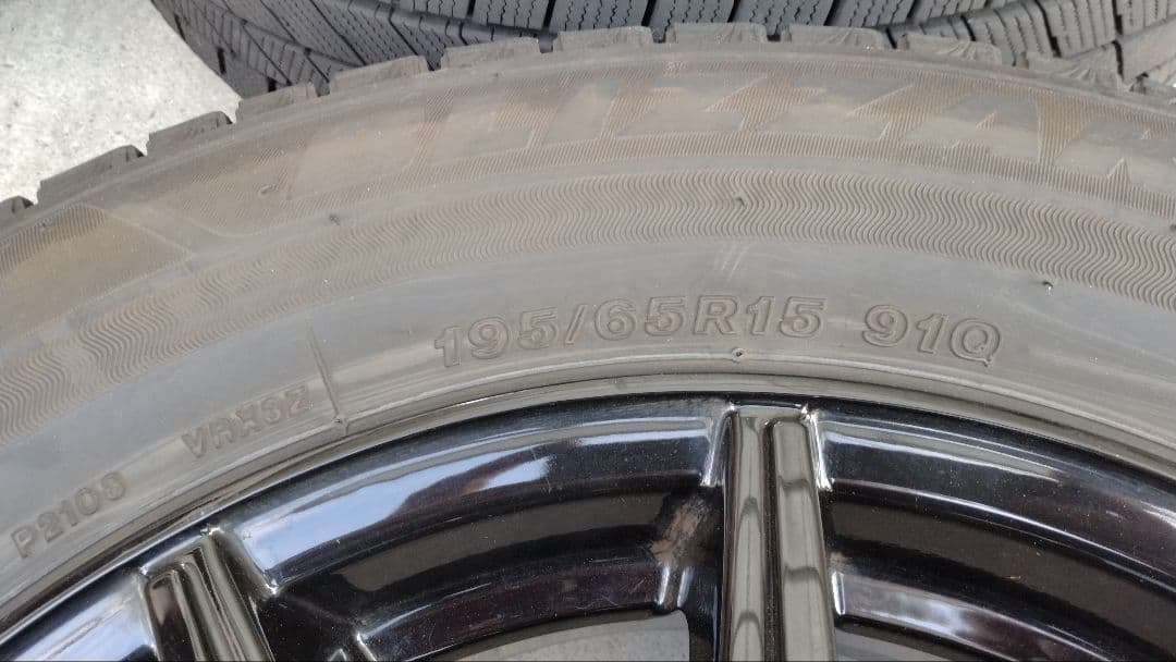 スタッドレスタイヤ/ホイール4本セット VRX3 195/65R15