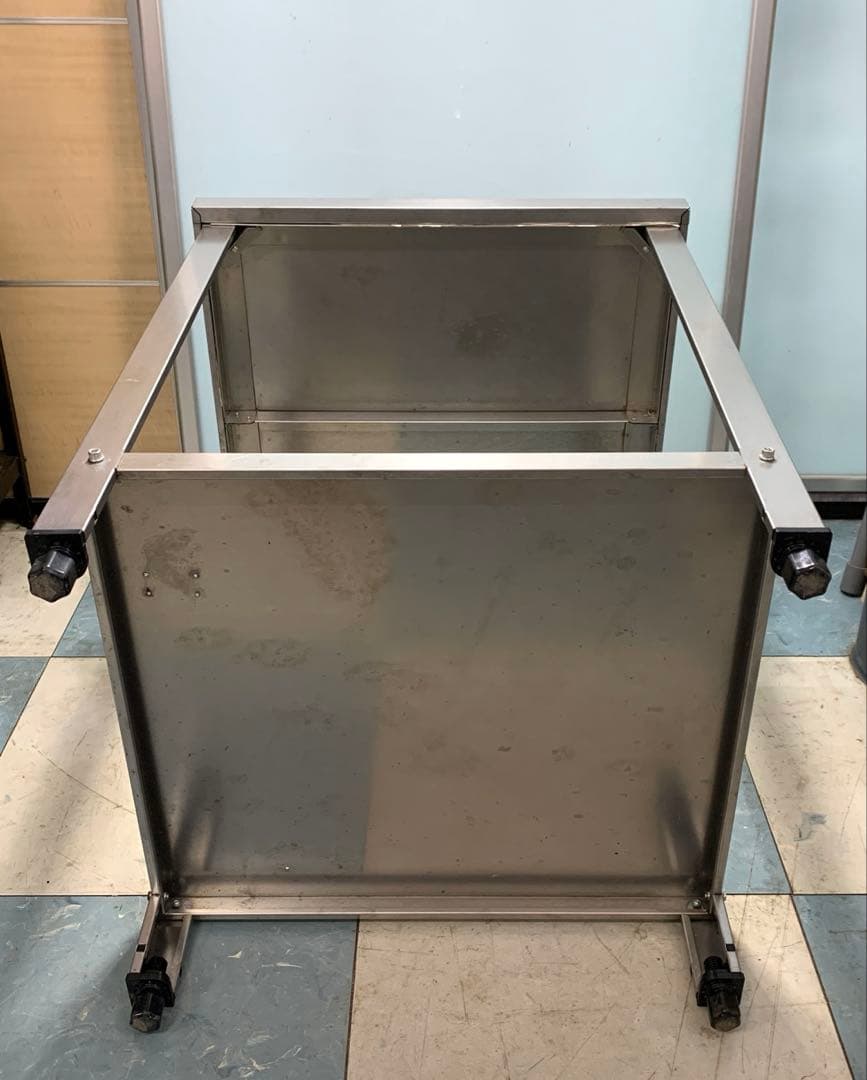 業務用ステンレス作業台 調理台 高さ800㎜×幅600㎜×奥行600㎜