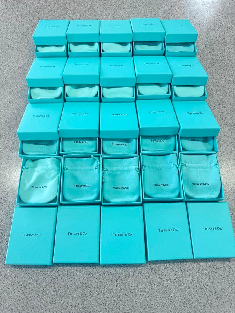 現行品　Tiffanyティファニー　空箱巾着　40