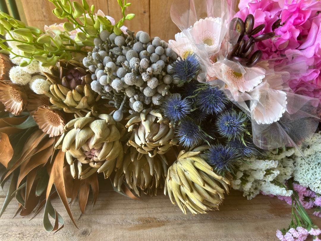 ✨年末お特MIX【C】ラナン　スイートピー　スターチス　スワッグ　生花