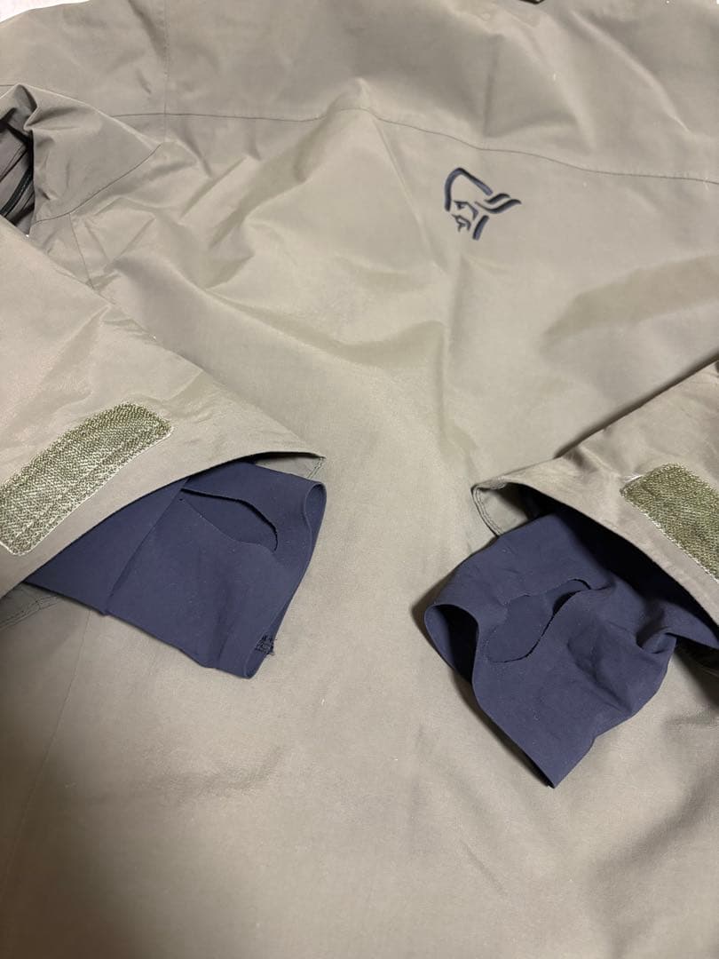 NORRONA ノローナ　Gore-tex ジャケット