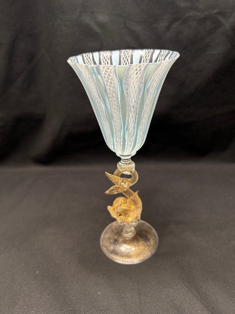 ベネチアングラス　ストライプ模様のガラスカップ 魚モチーフ