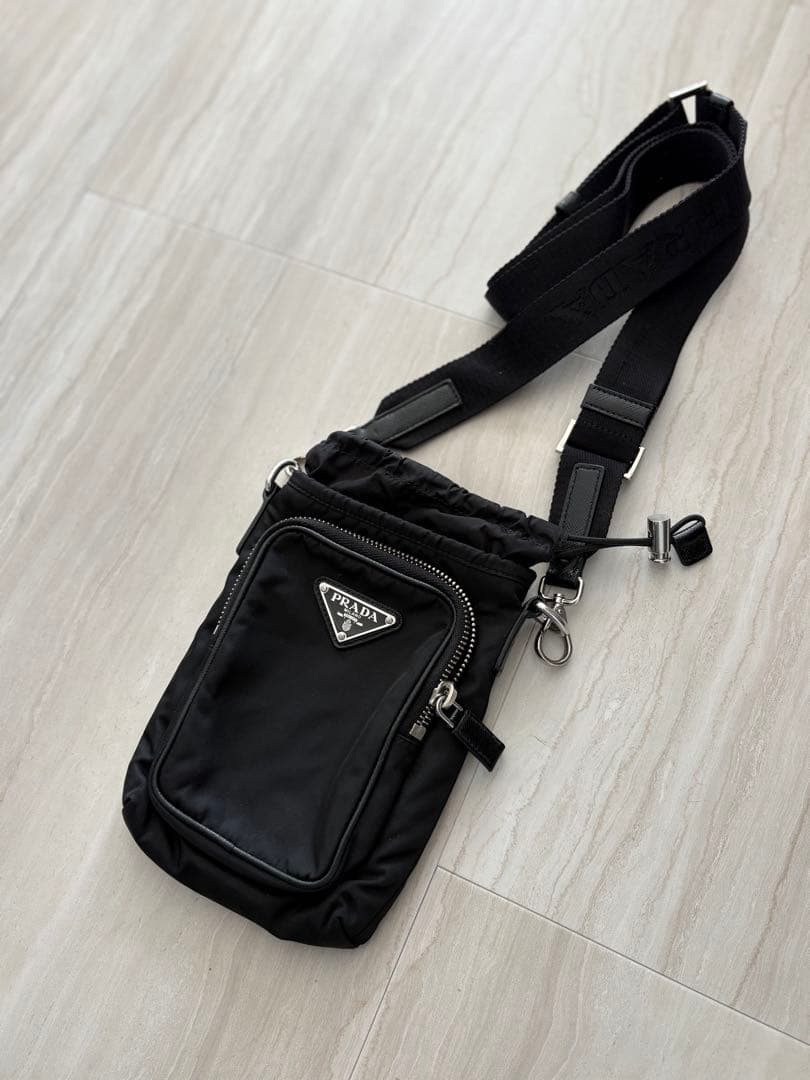 【正規品】PRADA Re-nylon スマートフォンケース