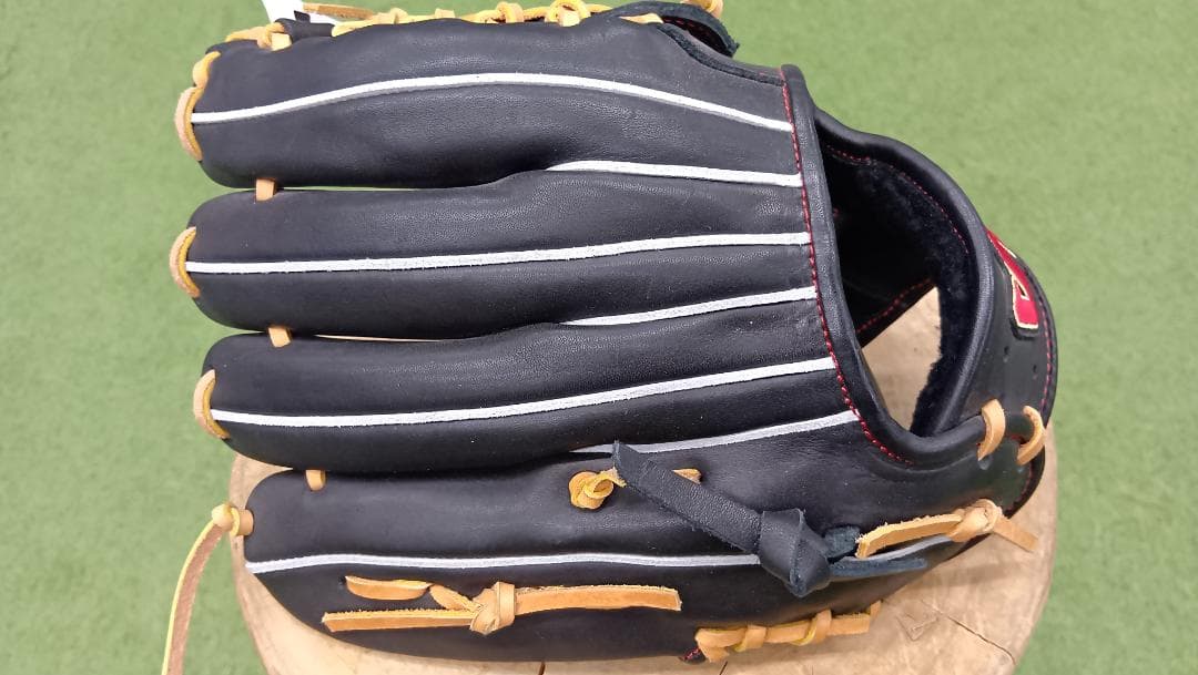 ハタケヤマ　少年軟式グローブ