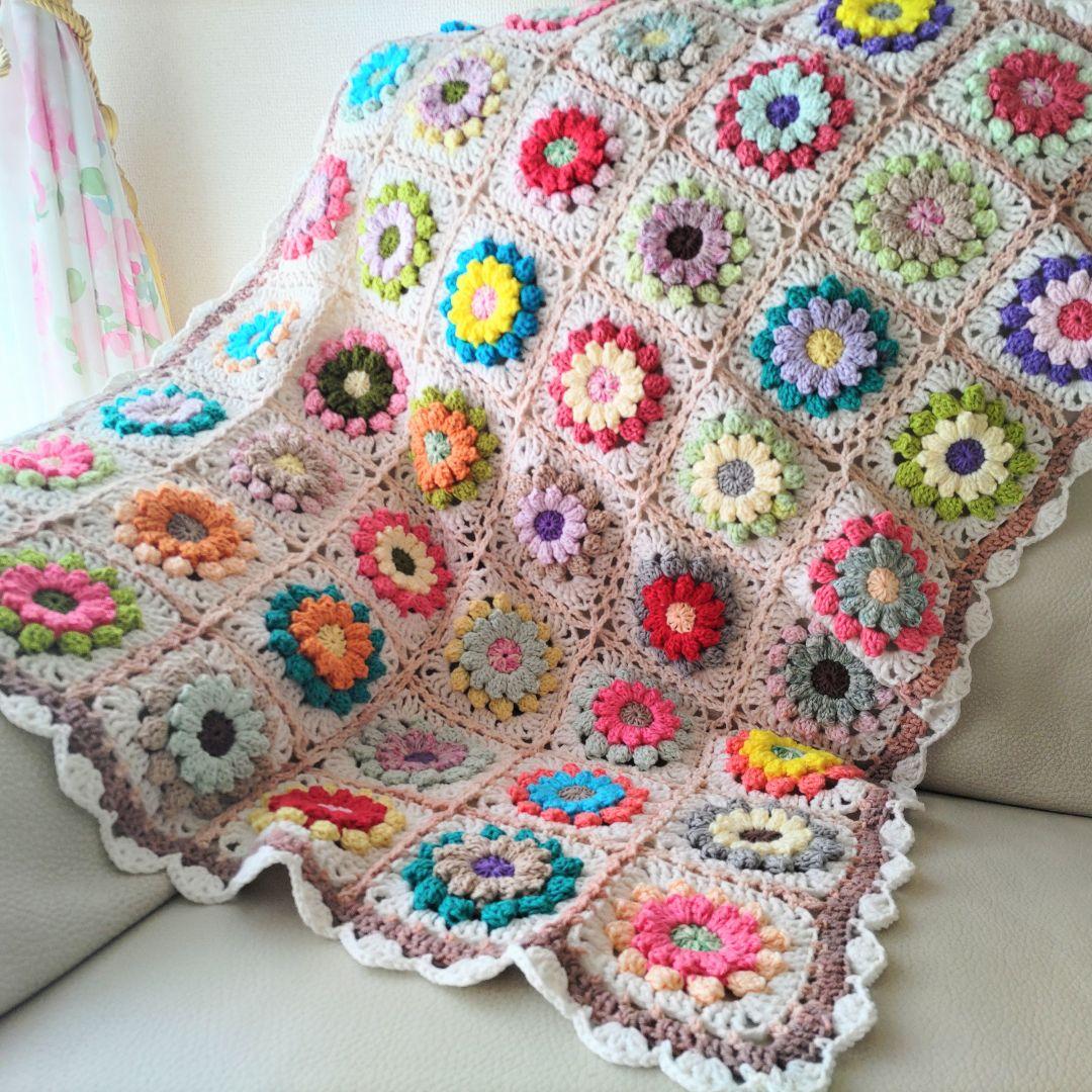 お花の手編みブランケット★カラフル★グラニースクエア★かぎ針編み
