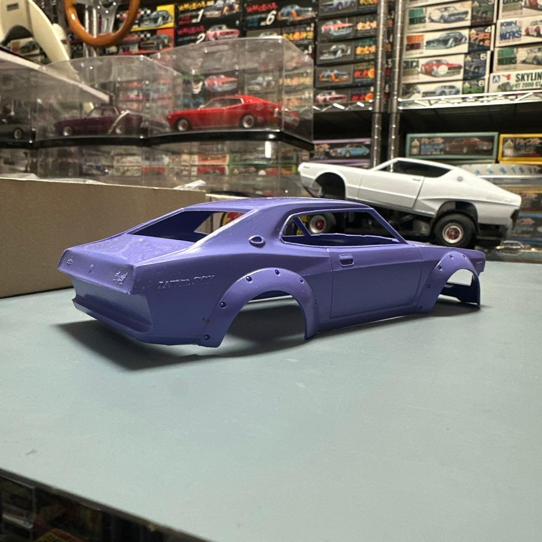 プラモデル バンダイ (元永大)族 ローレル 130 ブタケツ