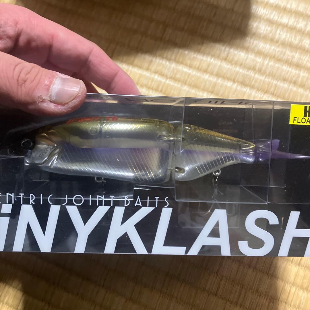 タイニークラッシュ　バックラッシュグッズ