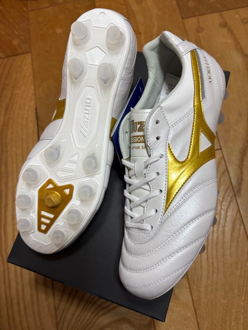 新品　最新　レアサイズ　限定カラー　ミズノ　モレリア 2 JAPAN 24cm