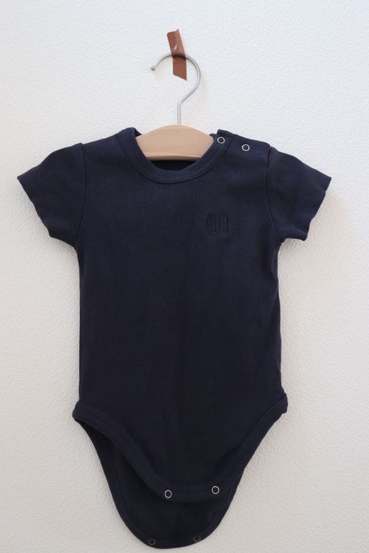 House on the hill　美品