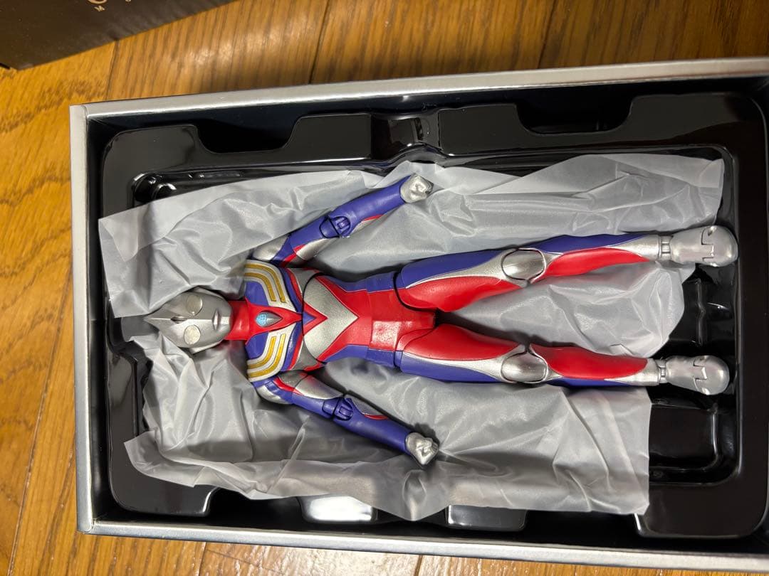 真骨彫製法　ウルトラマンティガ