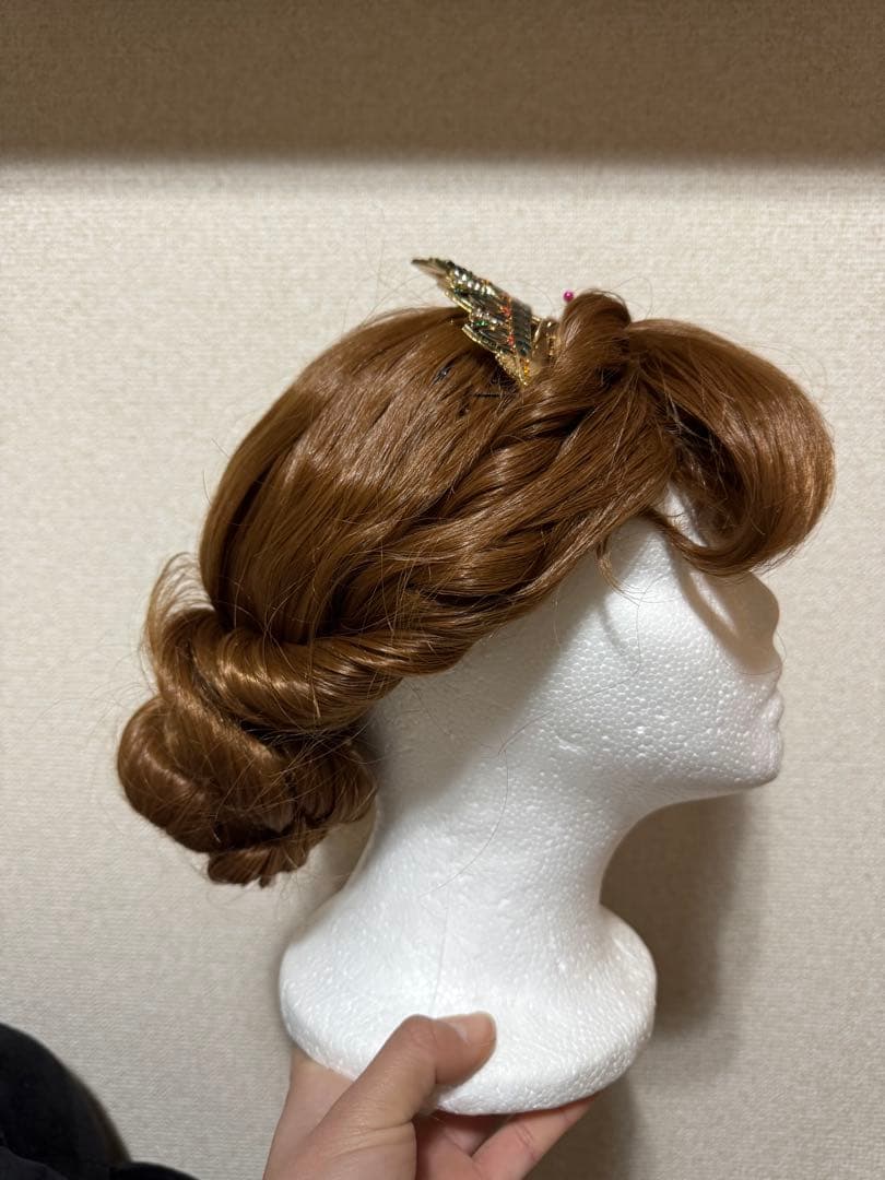 クイーンアナ　ウィッグ