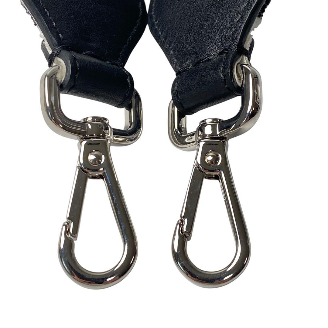 新品同様 フェンディ FENDI ズッカ ショルダーストラップ ファー